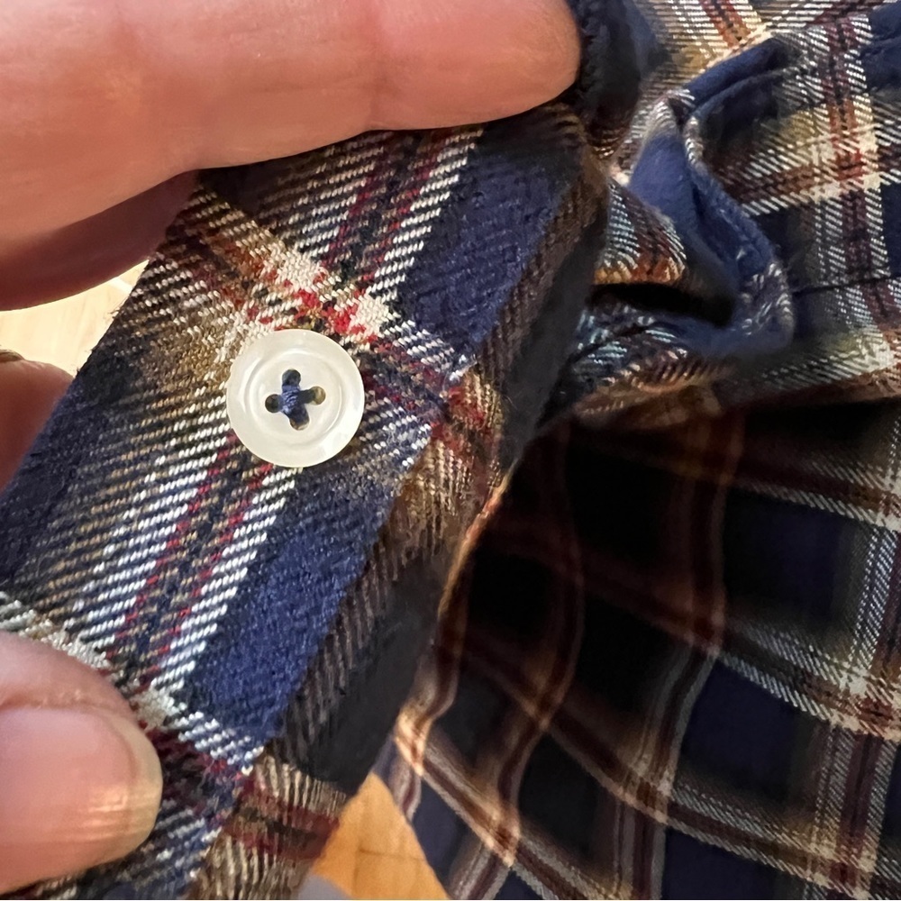 PENDLETON BURNSIDE Cotton Long Sleeve Button Down Shirt w/2 Flap Pickets. Medium - Picture 2 of 10